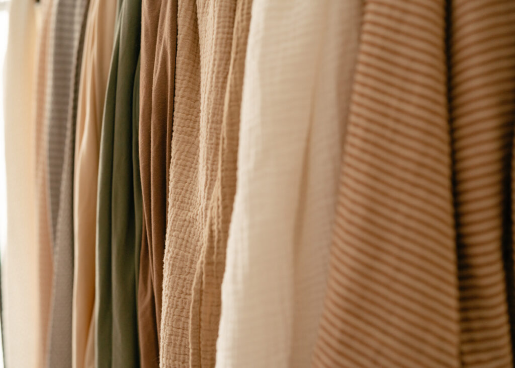 Sun & Vine Photography newborn neutral swaddles for in home newborn lifestyle photography sessions