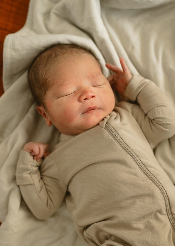 newborn after home birth during fresh 48 session