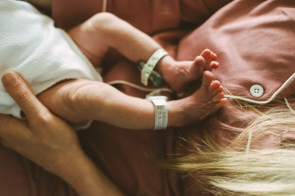 newborn lets in hospital room 