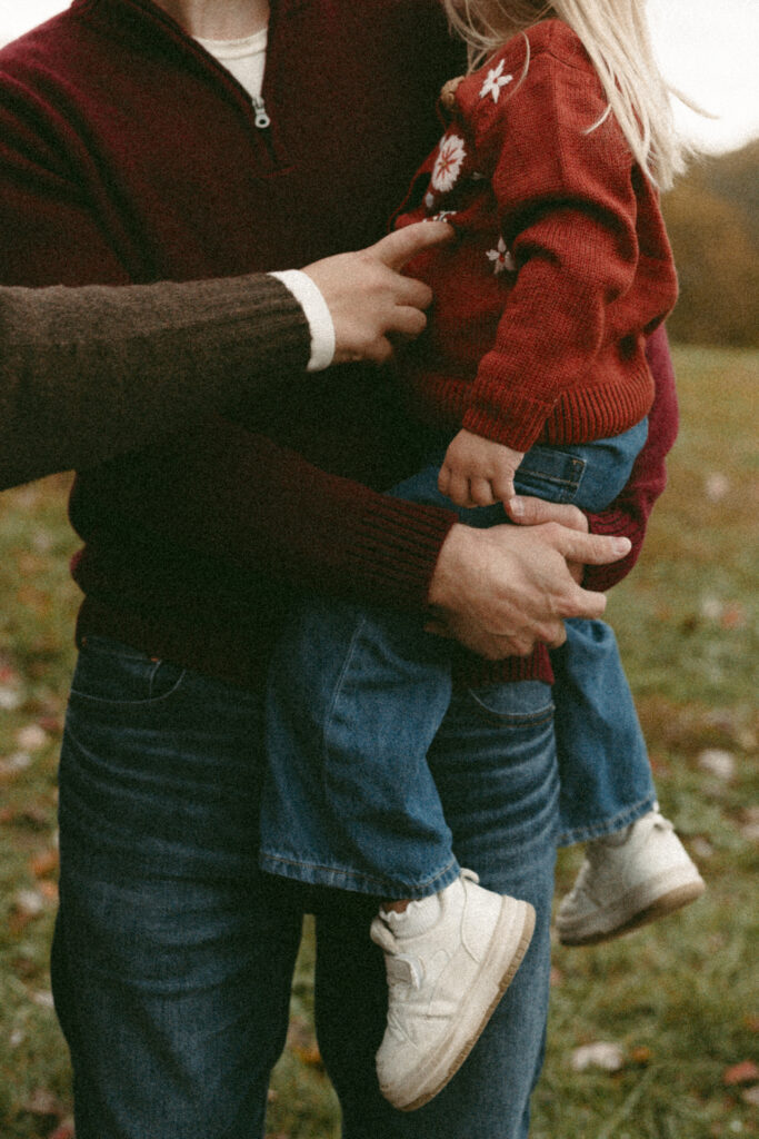 details shot of family during a cincinnati photo session