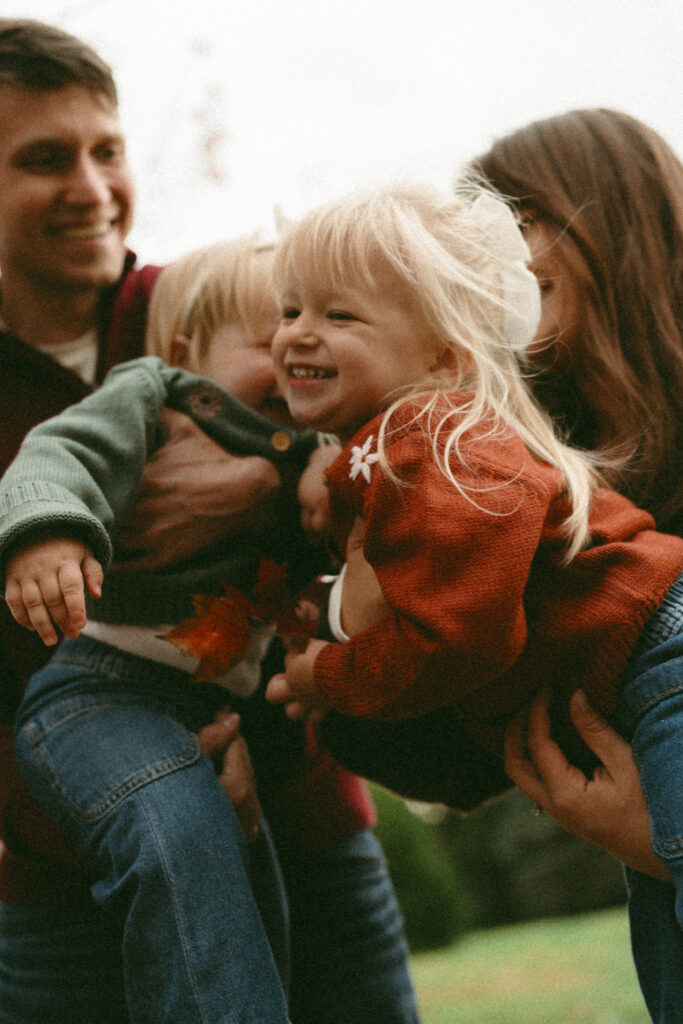toddlers laughing during cincinnati family session